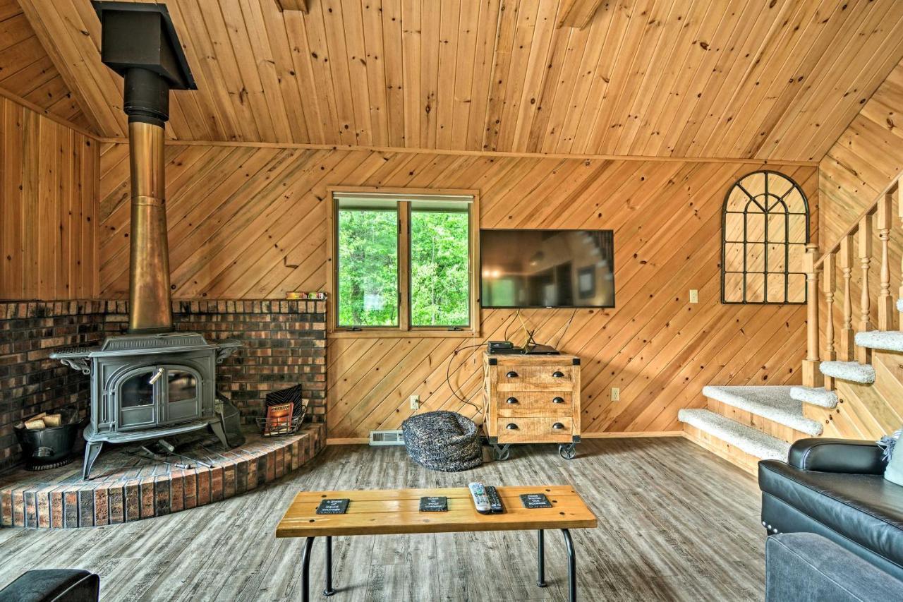 Riverfront Traverse City Cabin Fish, Kayak And Tube Ngoại thất bức ảnh