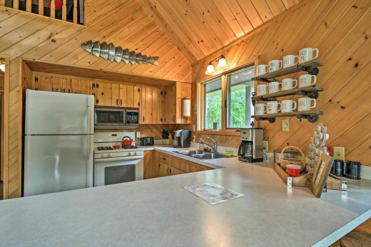 Riverfront Traverse City Cabin Fish, Kayak And Tube Ngoại thất bức ảnh