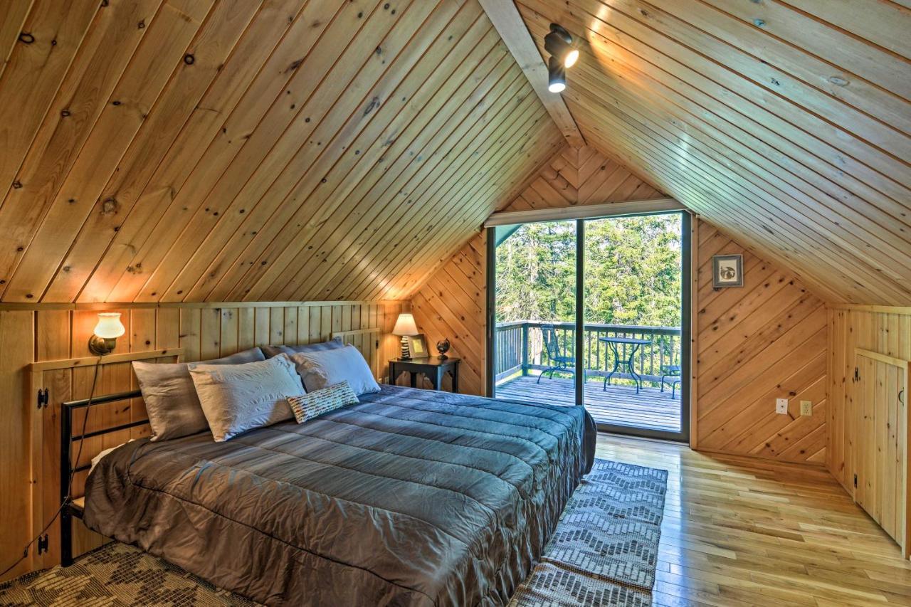 Riverfront Traverse City Cabin Fish, Kayak And Tube Ngoại thất bức ảnh