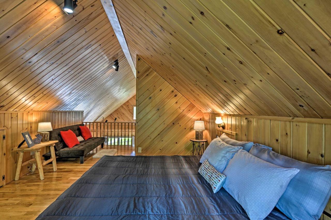 Riverfront Traverse City Cabin Fish, Kayak And Tube Ngoại thất bức ảnh